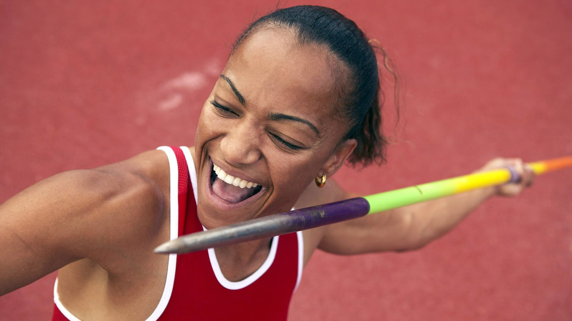 自由泳短距离韩国选手冲入前列，自由泳韩国教学视频